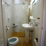شقة Poline Traditional House With Garden & Sea In 0 Distance *