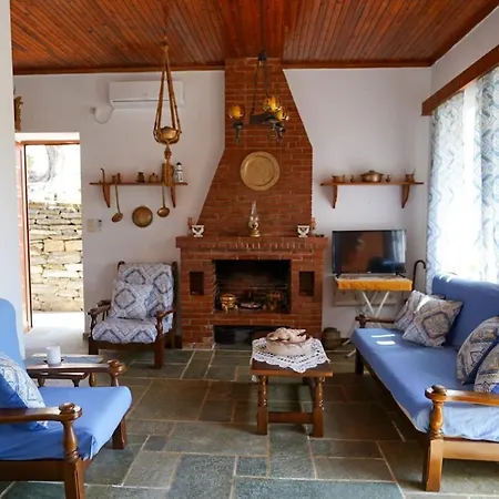 Poline Traditional House With Garden & Sea In 0 Distance * Marmari (Evia)