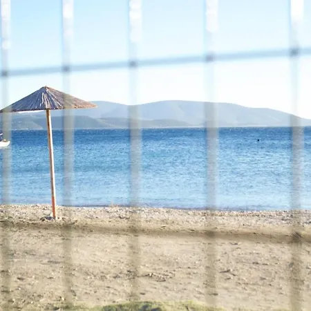 아파트 Poline Traditional House With Garden & Sea In 0 Distance Marmari (Evia)