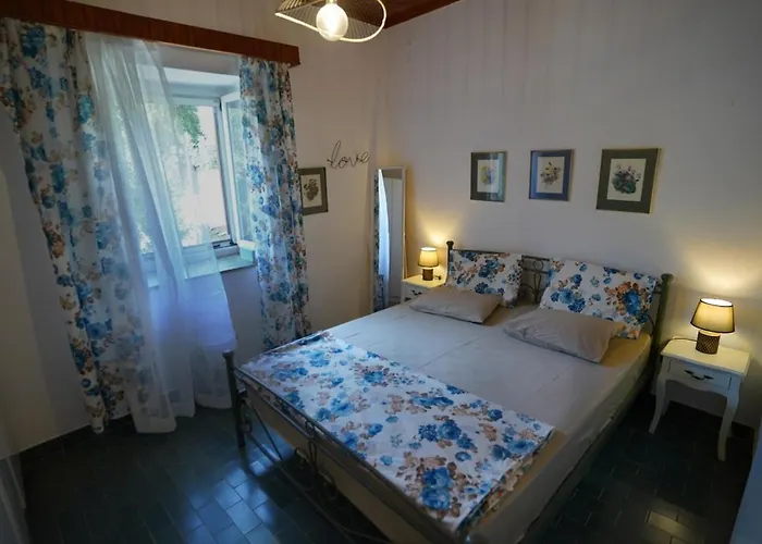 Poline Traditional House With Garden & Sea In 0 Distance * Marmari (Evia)